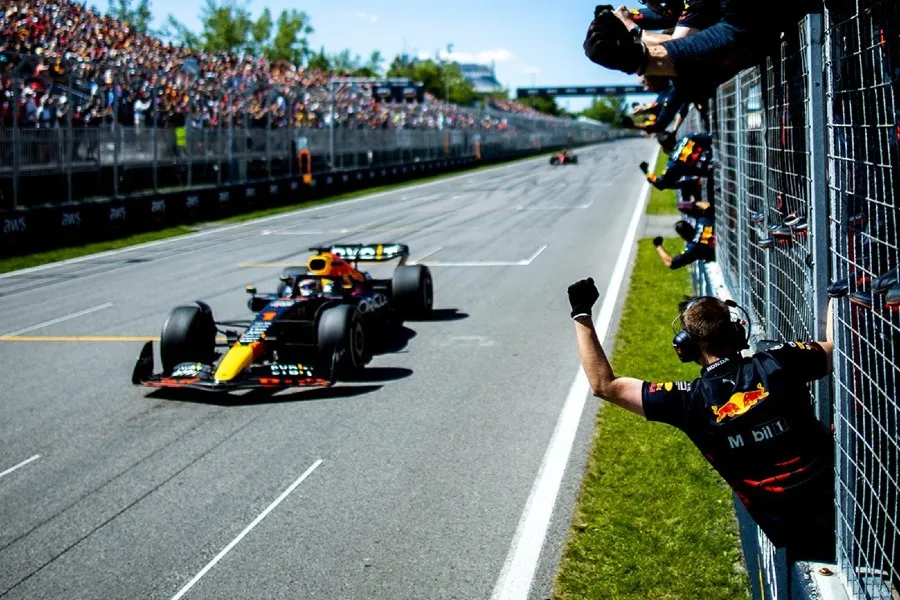 Vídeo: Hulkenberg gira e bate no segundo treino livre do GP de Abu