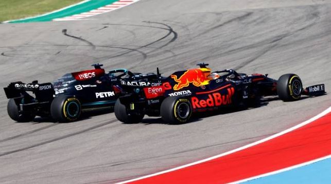 Duelo Max Verstappen x Lewis Hamilton