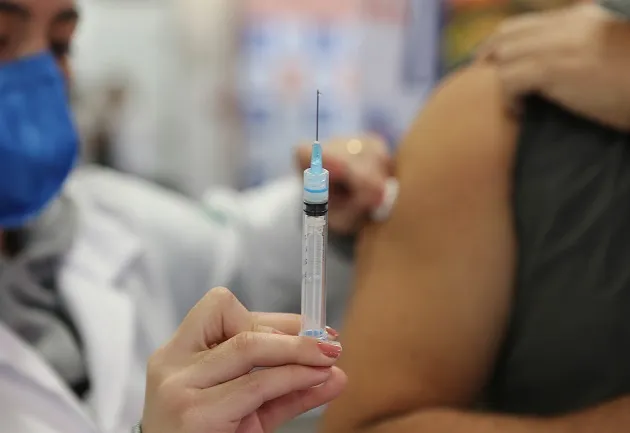 Vacinados podem transmitir a variante Delta da Covid-19