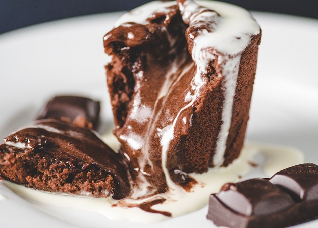 Sobremesa rápida e cremosa de chocolate é perfeita para os dias preguiçosos do recesso de fim de ano  Unsplash