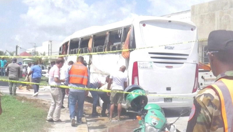 Ônibus capota em Punta Cana e deixa brasileiros feridos Reprodução/TV Band