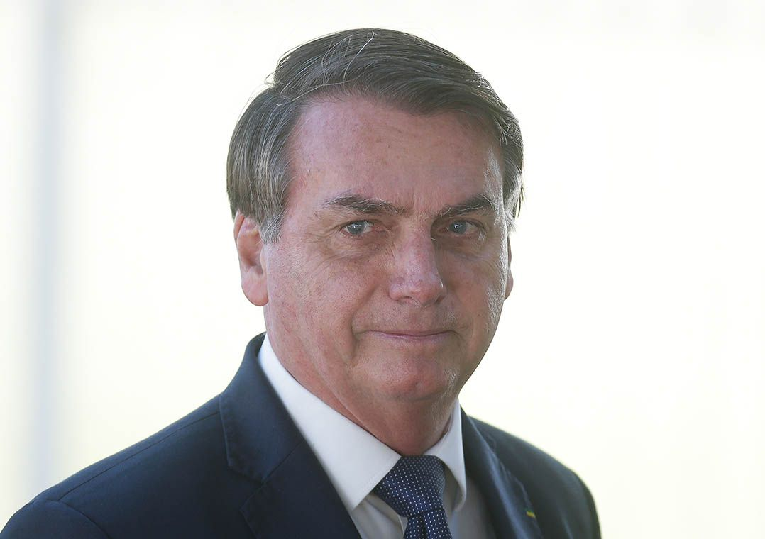 Presidente Jair Bolsonaro deixa hospital em Brasília