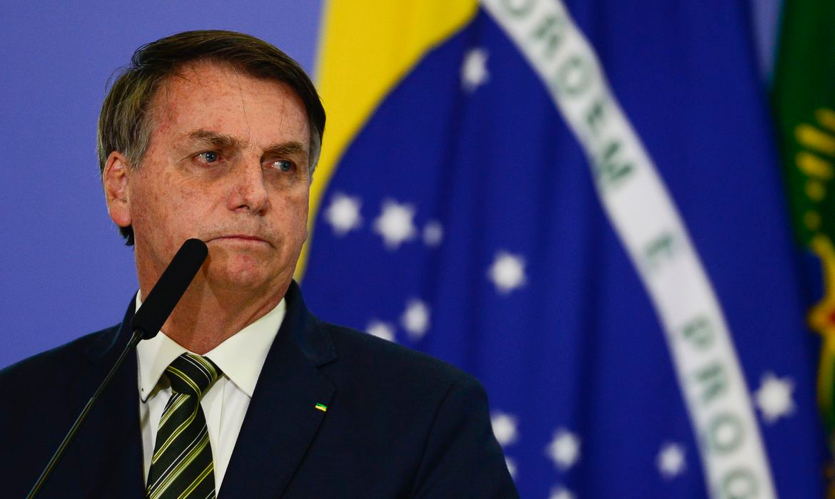 Aumenta pressão para que Bolsonaro desista de reajuste para policiais federais