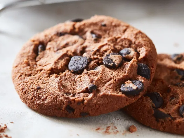 Colocar os cookies novamente no forno pode deixá-los mais crocantes