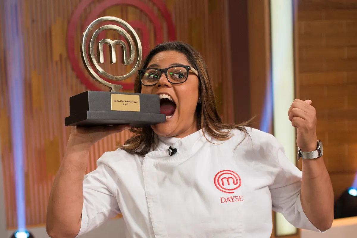 Masterchef Profissionais: elenco se divide para elaborar menu