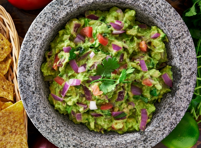 Aprenda receita de guacamole da chef de cozinha Carole Crema Envato Elements