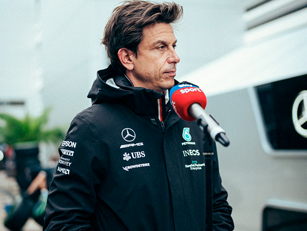 Chefe da Mercedes afirma que “abandonos farão diferença” na luta pelo título da Fórmula 1