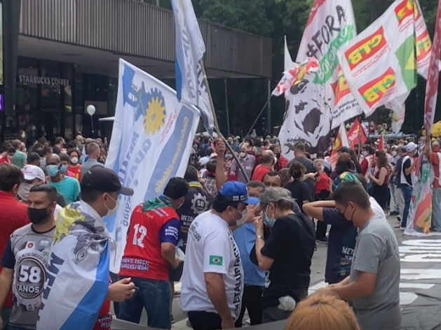 Protestos contra Bolsonaro acontecem na Avenida Paulista em São Paulo Foto: Matheus Cristov/ Rádio BandNews FM