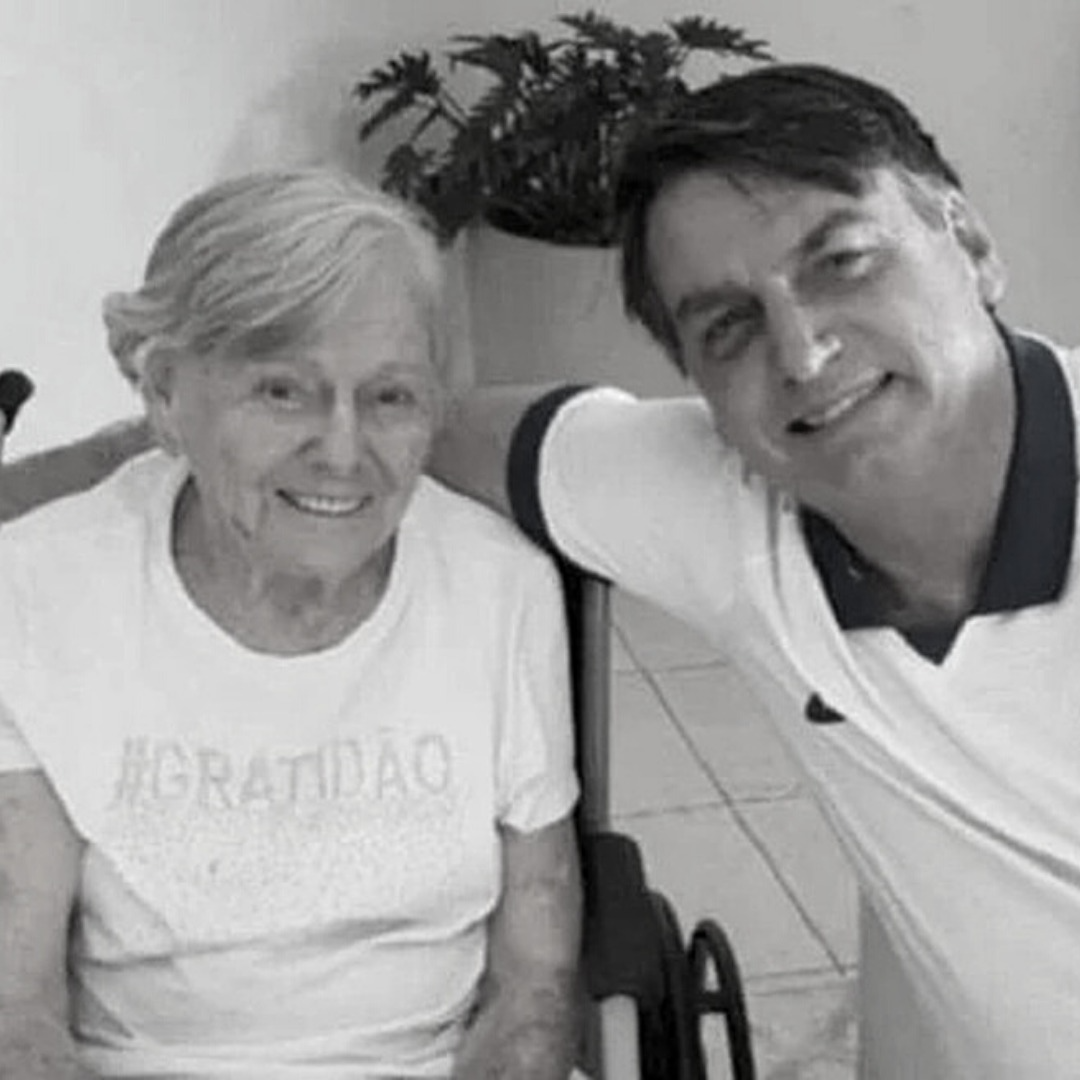 Morre, aos 94 anos, a mãe do presidente Jair Bolsonaro