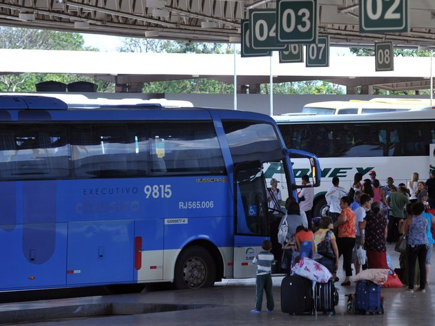 O projeto de lei mineiro determina que o transporte intermunicipal só pode ser feito por empresas concessionárias. Foto: Agência Brasil