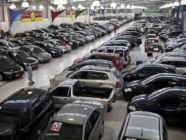 Para cada automóvel zero vendido este ano, foram comercializados 6,8 usados, a maior proporção desde 2004.