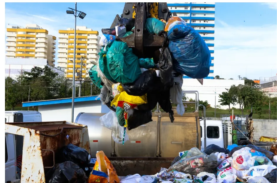 Chega ao fim a greve dos coletores de lixo de São José dos Campos