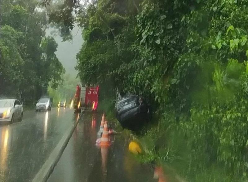 Em Angra dos Reis, choveu 271,69 milímetros em 12 horas Divulgação Polícia Rodoviária Federal