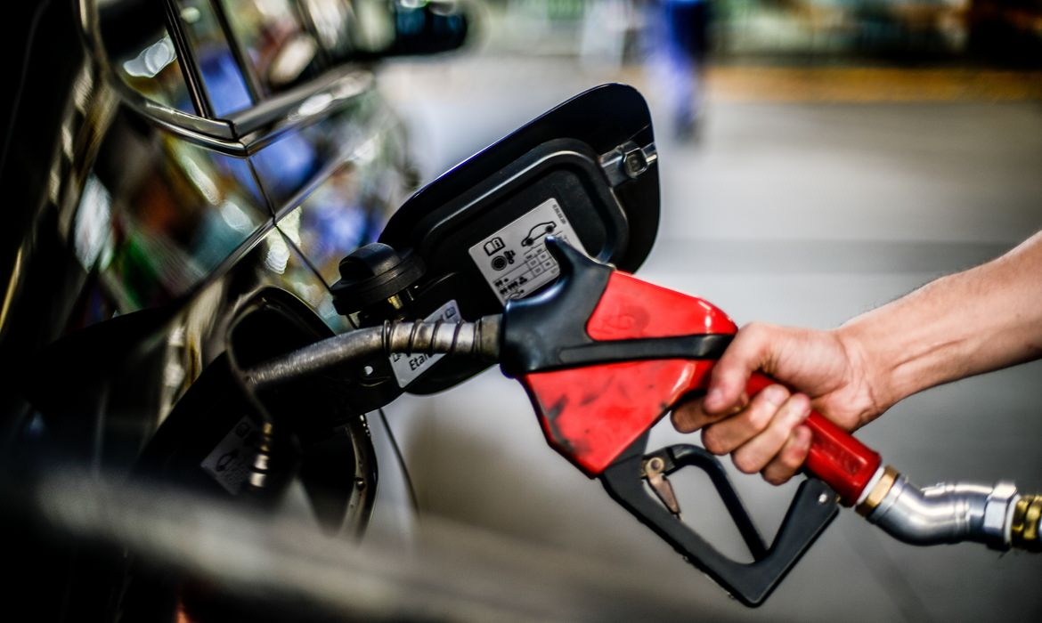 Preço do diesel tem redução de R$ 0,22 por litro