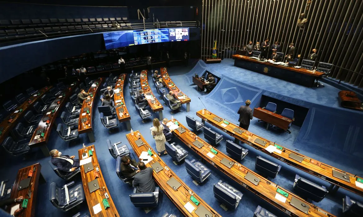 Senado aprova crédito consignado para beneficiário do Auxílio Brasil
