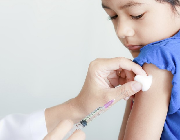 Vacinação pediátrica deve acontecer o mais rápido possível