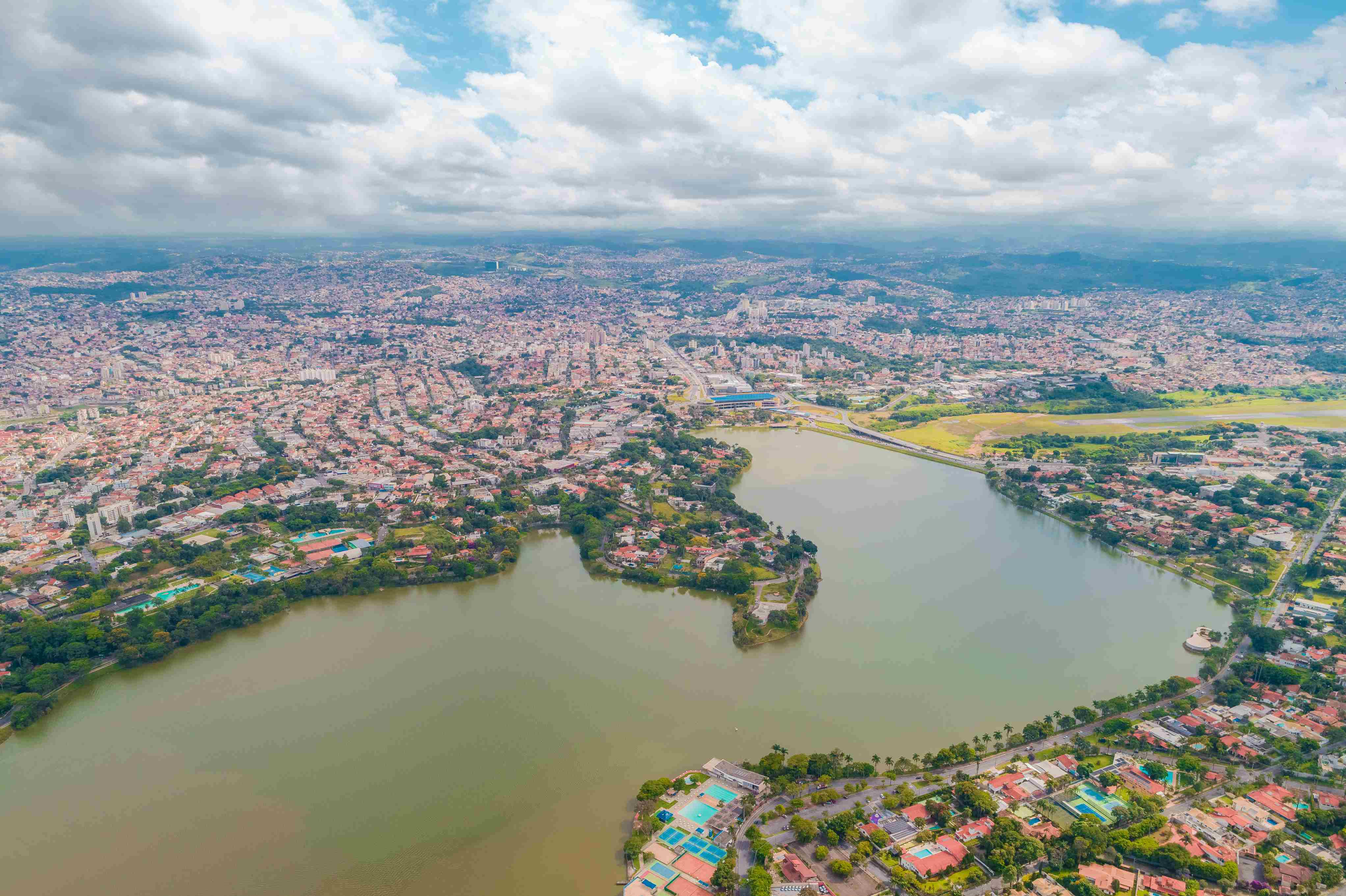 Ministério Público de Contas disse que a lagoa vem sendo descaracterizada e poluída Qu4rto Studio/Acervo Belotur