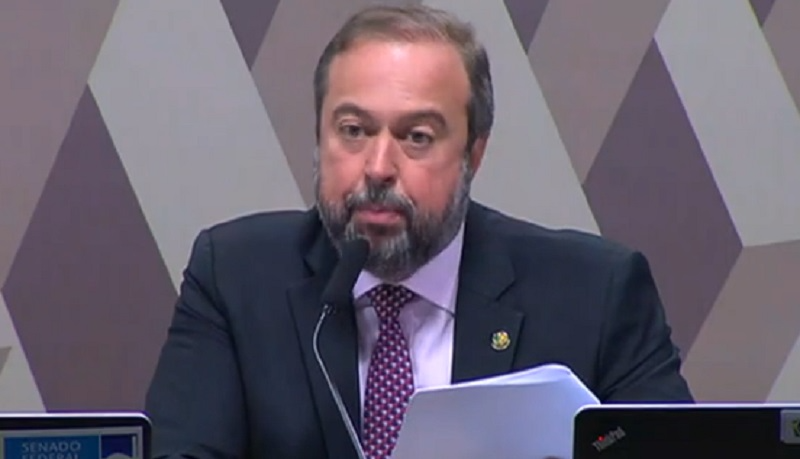 Senador Alexandre Silveira faz leitura do relatório da PEC da transição Reprodução/TV Senado