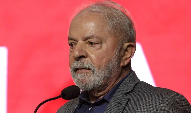 Lula busca seduzir eleitores de Ciro e Tebet para vencer no segundo turno