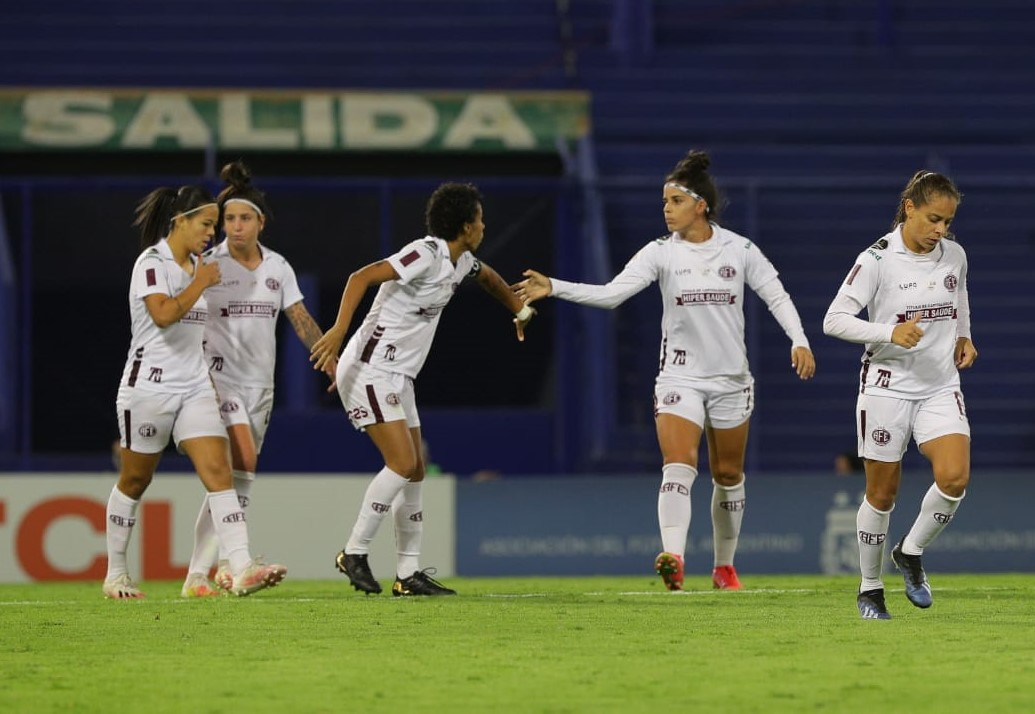 Time de Araraquara contou com gols de Sochor e Aline Milene Reprodução/Twitter/Conmebol Libertadores Feminina