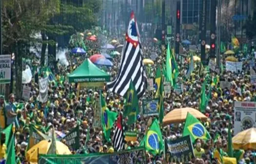 Protestos na Avenida Paulista, em São Paulo