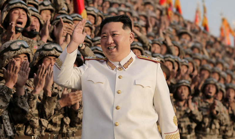 Kim Jong Un diz que Coreia do Norte vive “grande turbulência” com Covid-19
