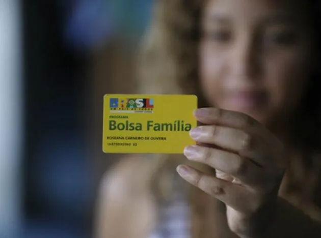 Governo Federal adiou o lançamento do Programa Auxílio Brasil, que iria substituir o Bolsa Família