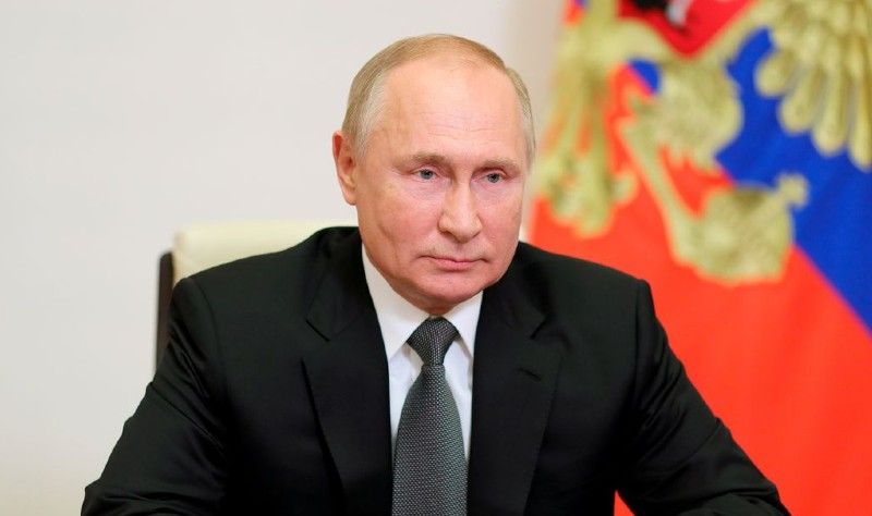 Putin viaja para Belarus me meio a novos ataques na Ucrânia Reuters