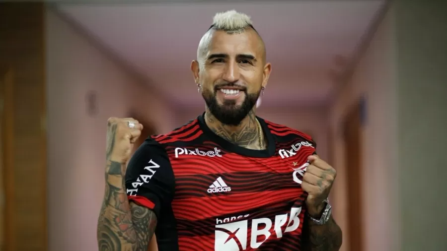   O nome do meia aparece na lista de relacionados para a partida contra o Corinthians Gilvan de Souza/Flamengo