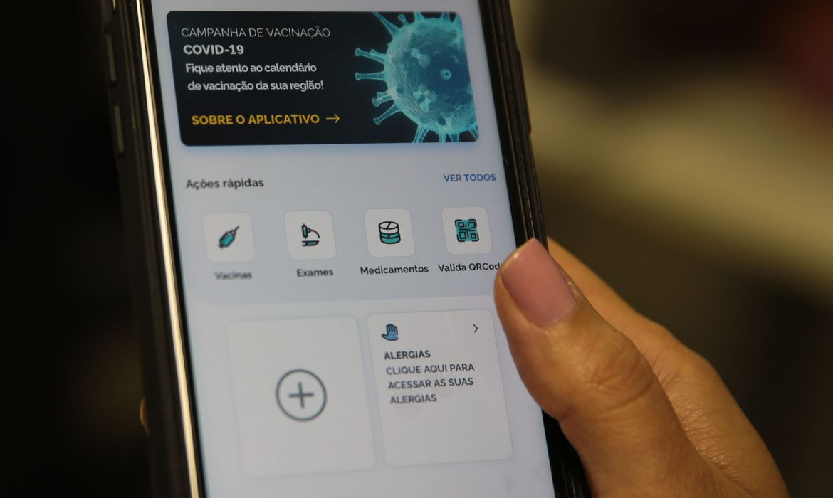 Os aplicativos Conecte SUS, e-Saúde e Poupatempo digital registram apenas as doses recebid Foto: Marcello Casal Jr/Agência Brasil