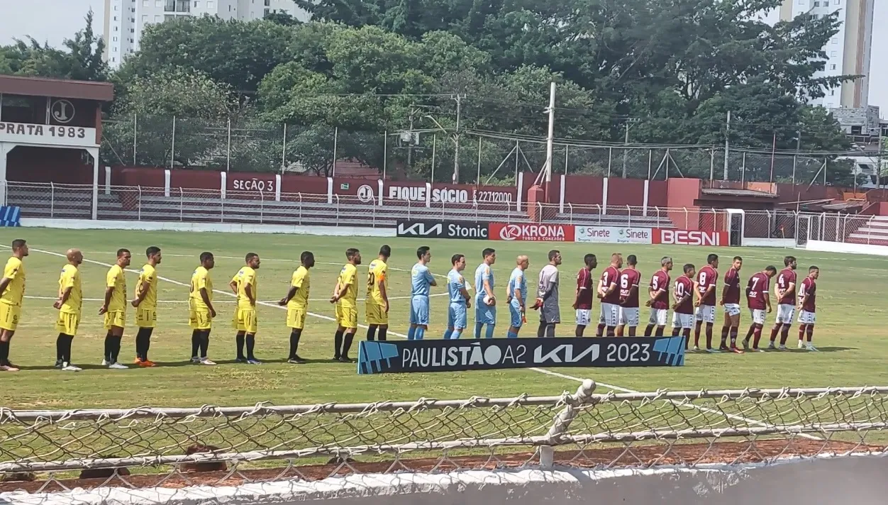 Torcedores do Juventus revelam paixão pelo futebol raiz nos jogos na Rua  Javari