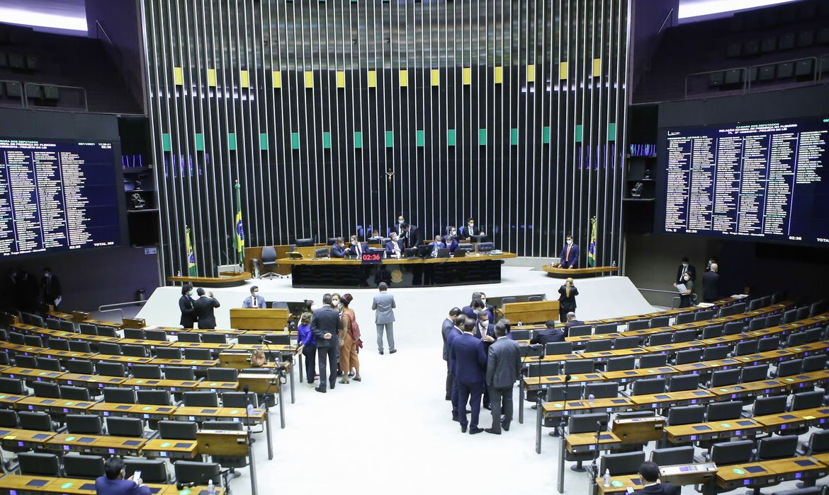 Senado também aprovou medida provisória do Auxílio Brasil