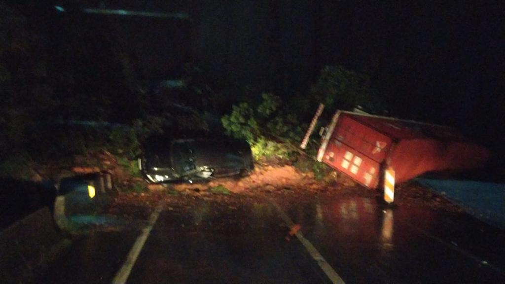 O litoral paranaense estava sob alerta para grandes volumes de chuva desde o fim de semana Foto: Reprodução