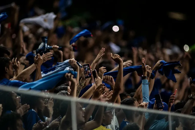 Torcida Cruzeirense em vitória contra o Grêmio, por 1 a 0, no Independência
