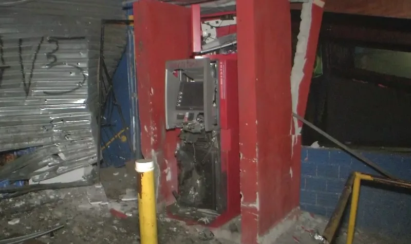 Bandidos explodem caixa eletrônico na zona Sul de São Paulo