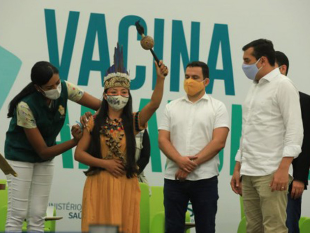 “A vacinação significa um ato de resistência aos povos indígenas”, diz Vanda Ortega primeira vacinada de Amazonas Arthur Castro/Secom/Governo do Amazonas