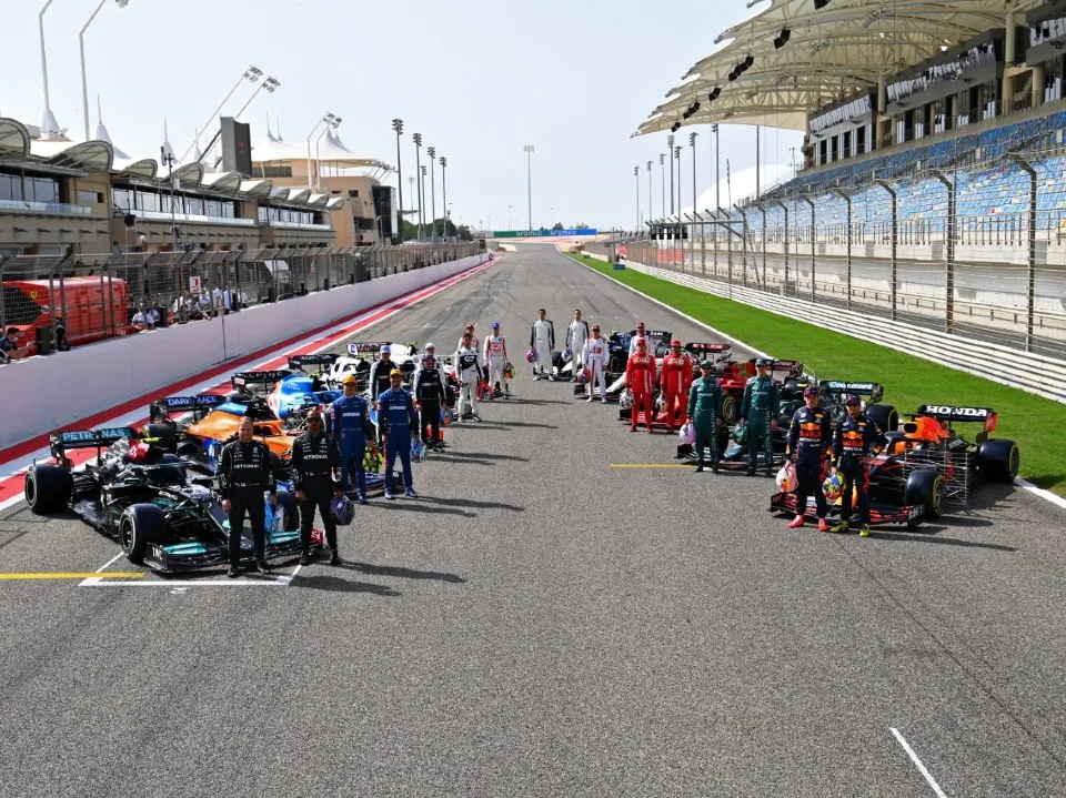 BandSports - É HOJE! 🔥 A partir das 12h, você assiste ao treino  classificatório da F1, no GP do Bahrein, ao vivo no BandSports. Quem vai  largar na frente amanhã?