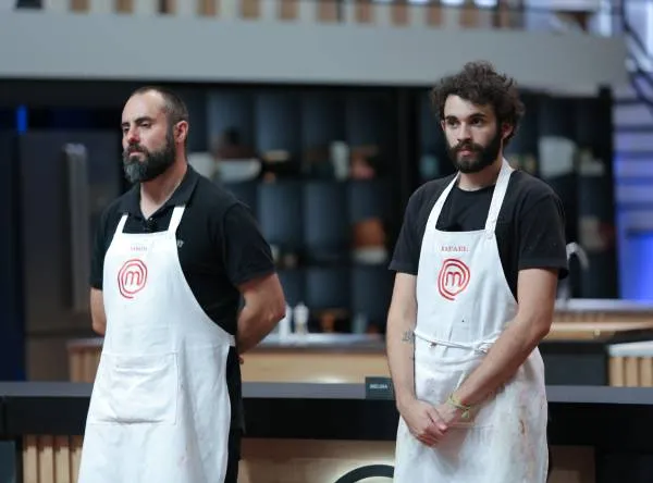 Jason e Rafael são avaliados pelos chefs no 13º episódio do MasterChef