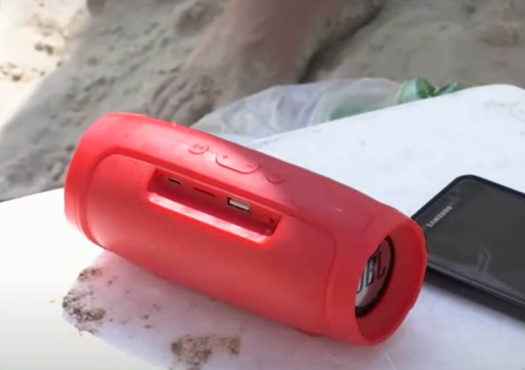Prefeitura do Rio de Janeiro proíbe uso de caixas de som nas praias da cidade