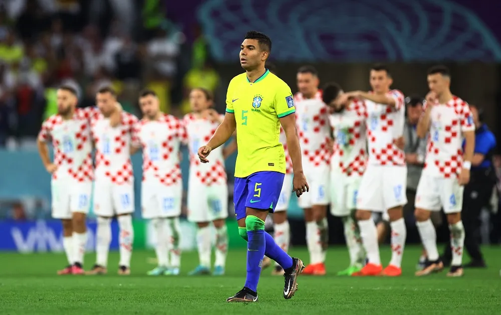 Casemiro durante a partida contra a Croácia