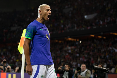 Richarlison comemora gol contra Tunísia no Parc des Princes em Paris Foto: Lucas Figueiredo/CBF