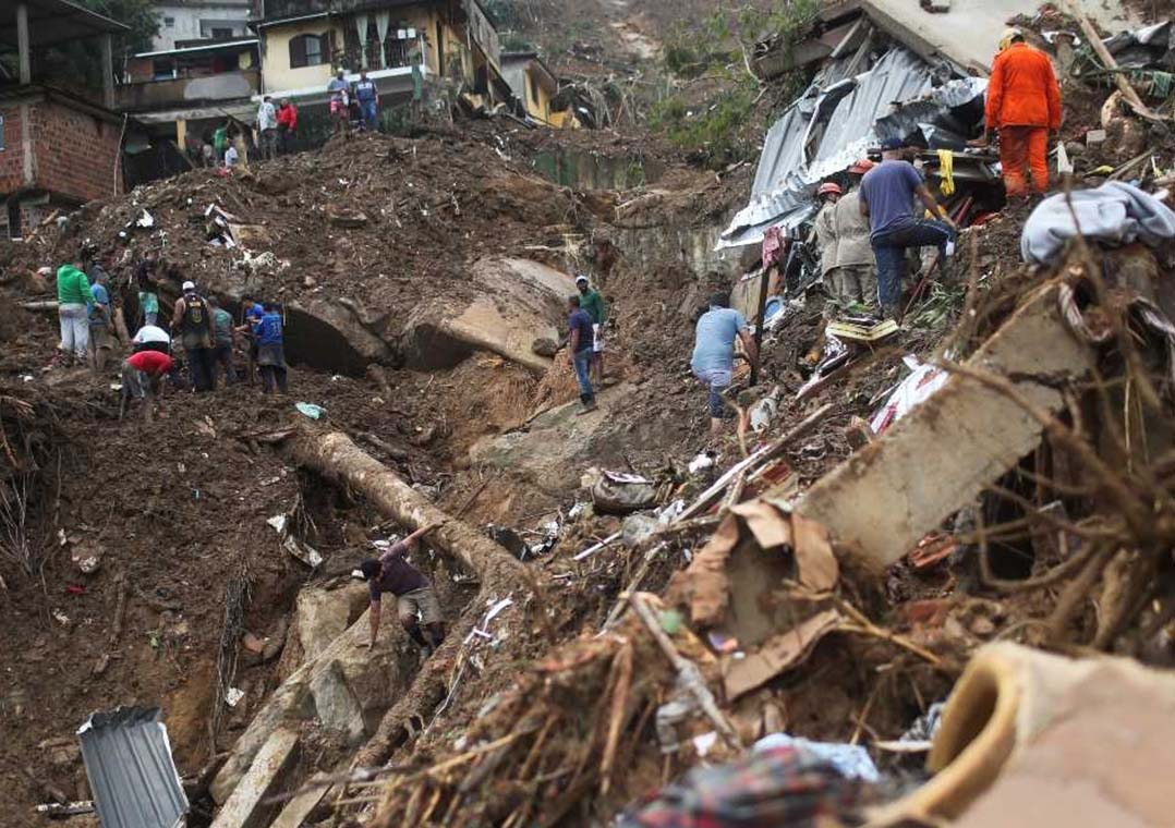 Chuvas e deslizamentos deixam 198 mortos em Petrópolis (RJ) | Band