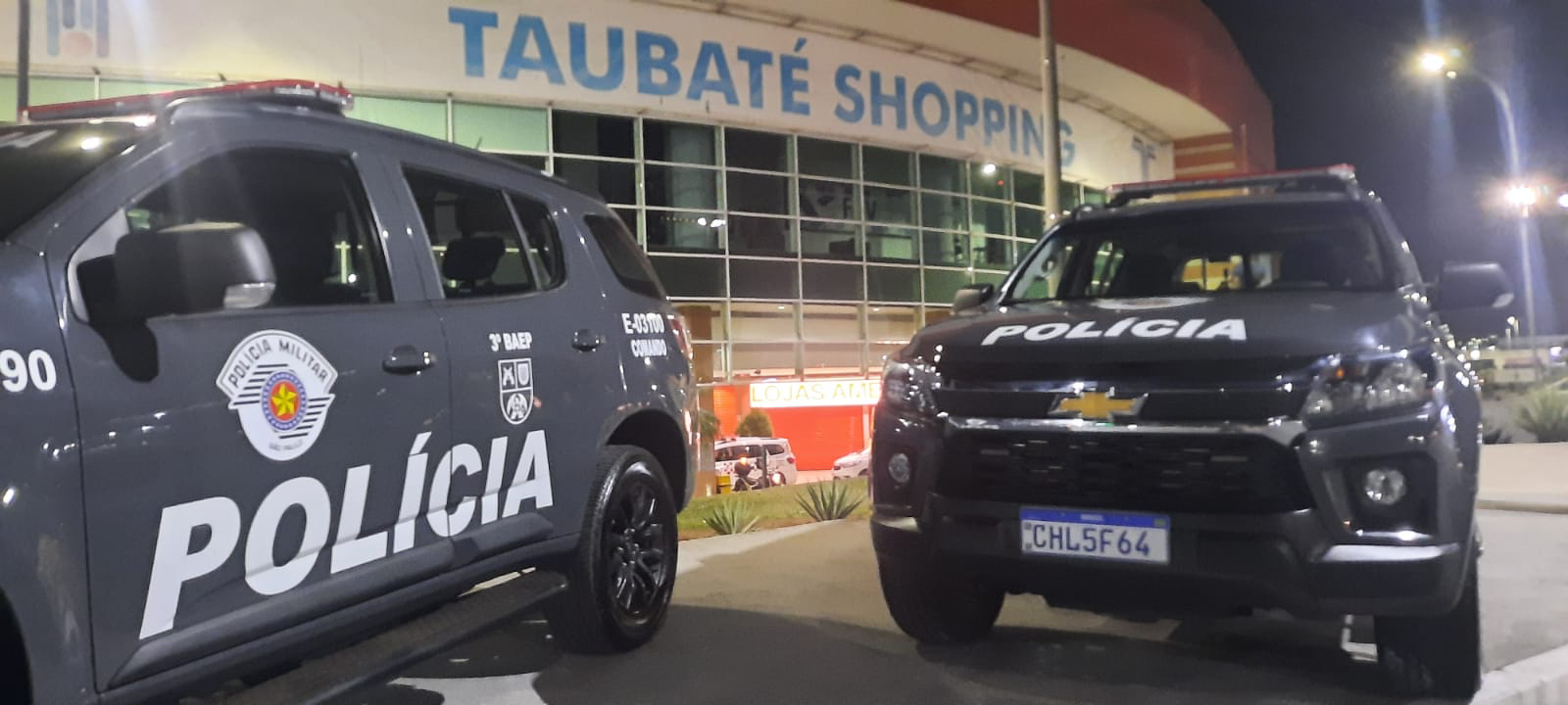 Polícia Civil prende dois suspeitos de roubo a joalheria em shopping de Taubaté 