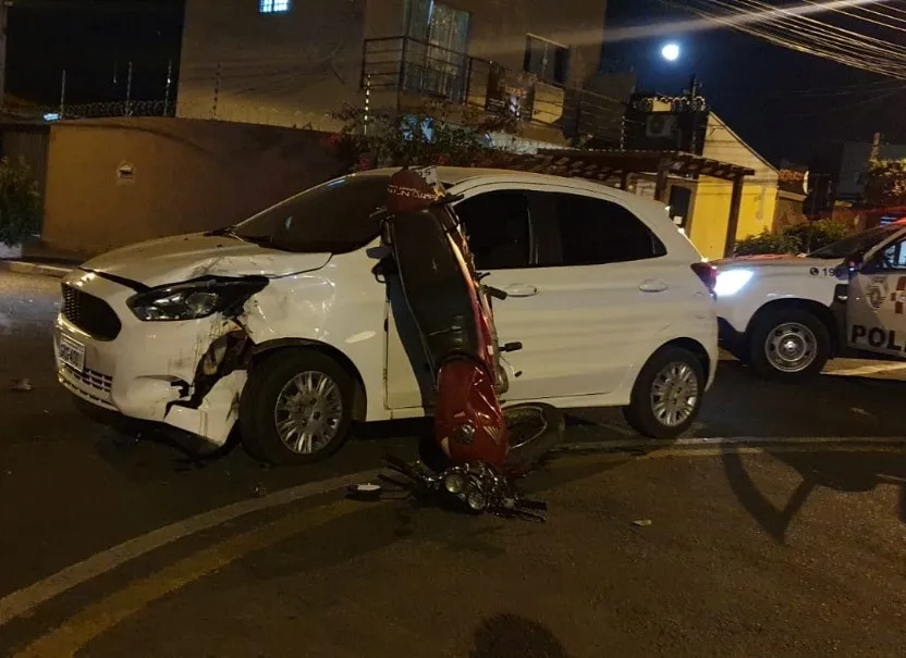 O condutor da moto estava com a CNH vencida desde 2015 