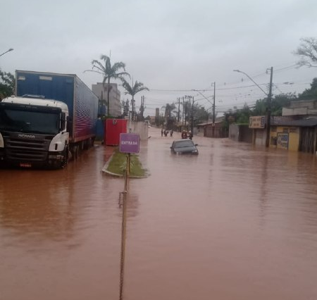 Pouso Alegre foi uma das cidades impactadas pelo alto volume de chuvas Reprodução