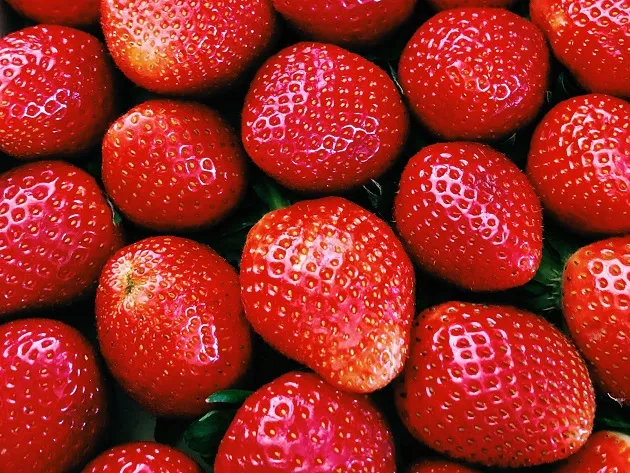 Frutas vermelhas ajudam a produzir colágeno