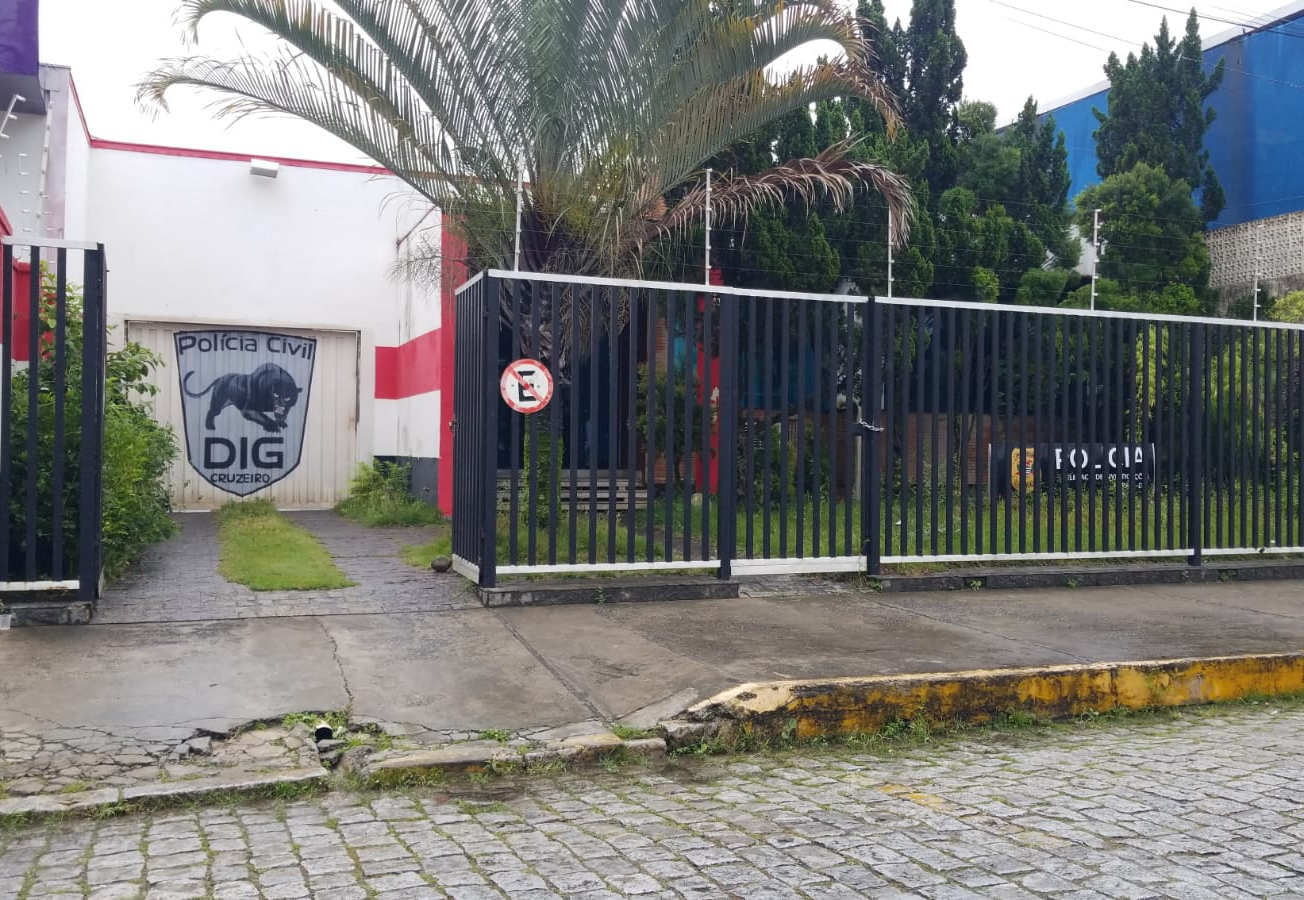 Mãe e padrasto acusados de matar criança de três anos em Cruzeiro vão a juri popular