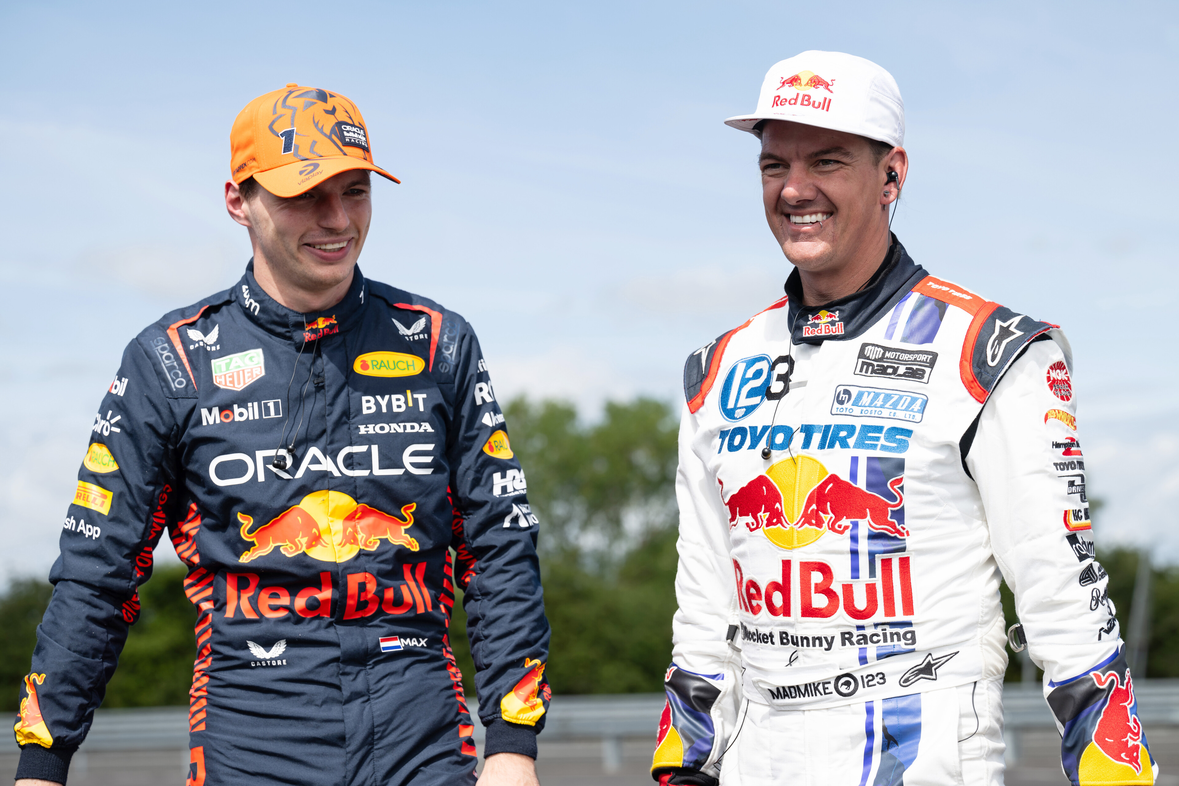 Max Verstappen pilota carro de drift e se diverte: 'Foi muito