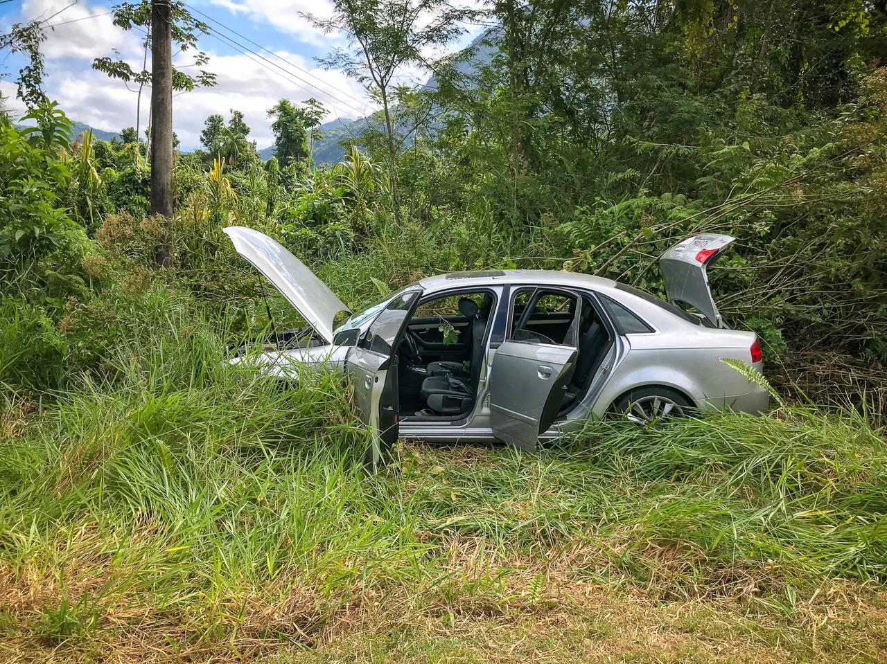 O motorista perdeu o controle do veículo após 9 km  Divulgação/ Polícia Militar Ambiental