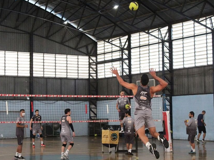 Equipe joseense encara o Vôlei Futuro na estreia do Paulista  Divulgação/Farma Conde Vôlei São José 